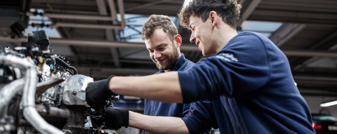 Ausbildung Kfz-Mechatroniker/in 2027 (m/w/d), 1. Bild